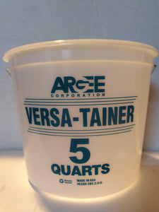 5 QT CALIBRATED  MIXING CONTAINER WITH HANDLE
